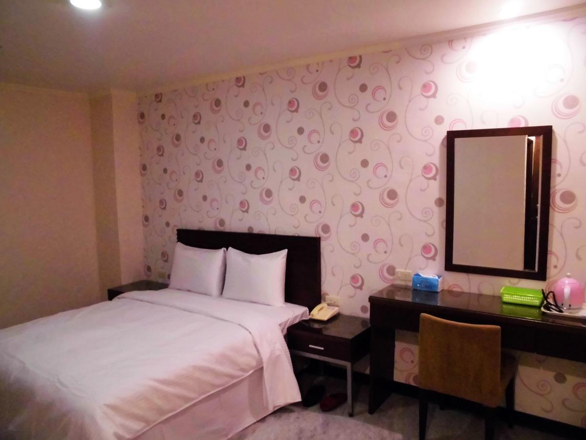欣悅商務旅店 Hotel Toufen Bagian luar foto