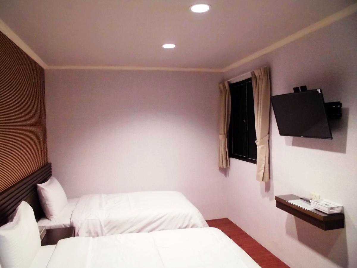 欣悅商務旅店 Hotel Toufen Bagian luar foto
