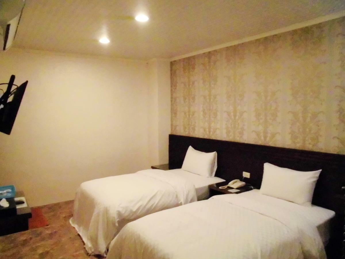 欣悅商務旅店 Hotel Toufen Bagian luar foto